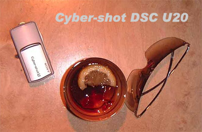 The tiny Sony DSC U20