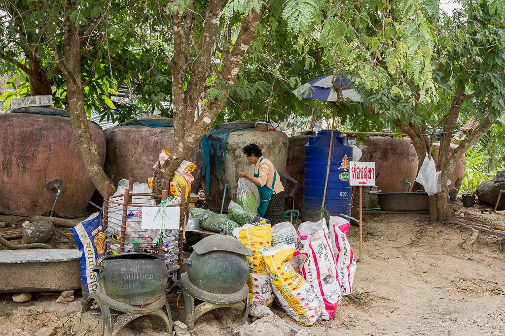 Click image for larger version

Name:	preparing-food-2.jpg
Views:	73
Size:	1.09 MB
ID:	154156