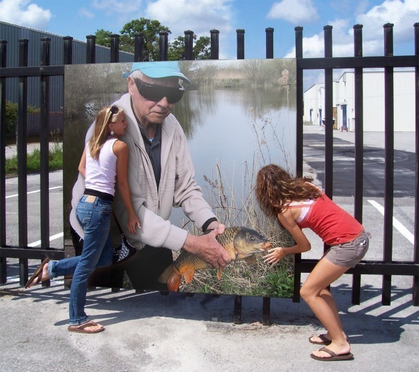 Click image for larger version  Name:	PhotoFunia-8e142.jpg Views:	0 Size:	113.4 KB ID:	154387