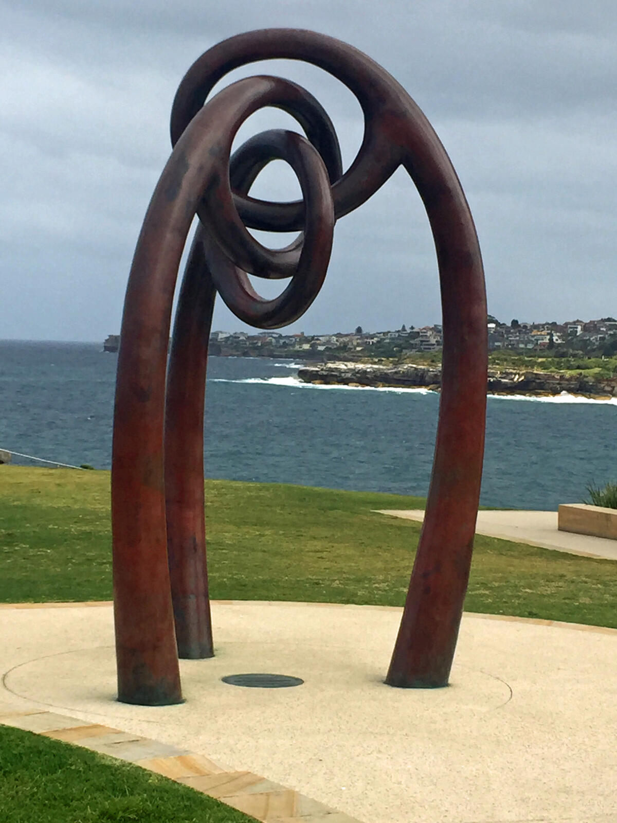 Click image for larger version

Name:	curley cue at bondi.jpg
Views:	76
Size:	215.3 KB
ID:	157865