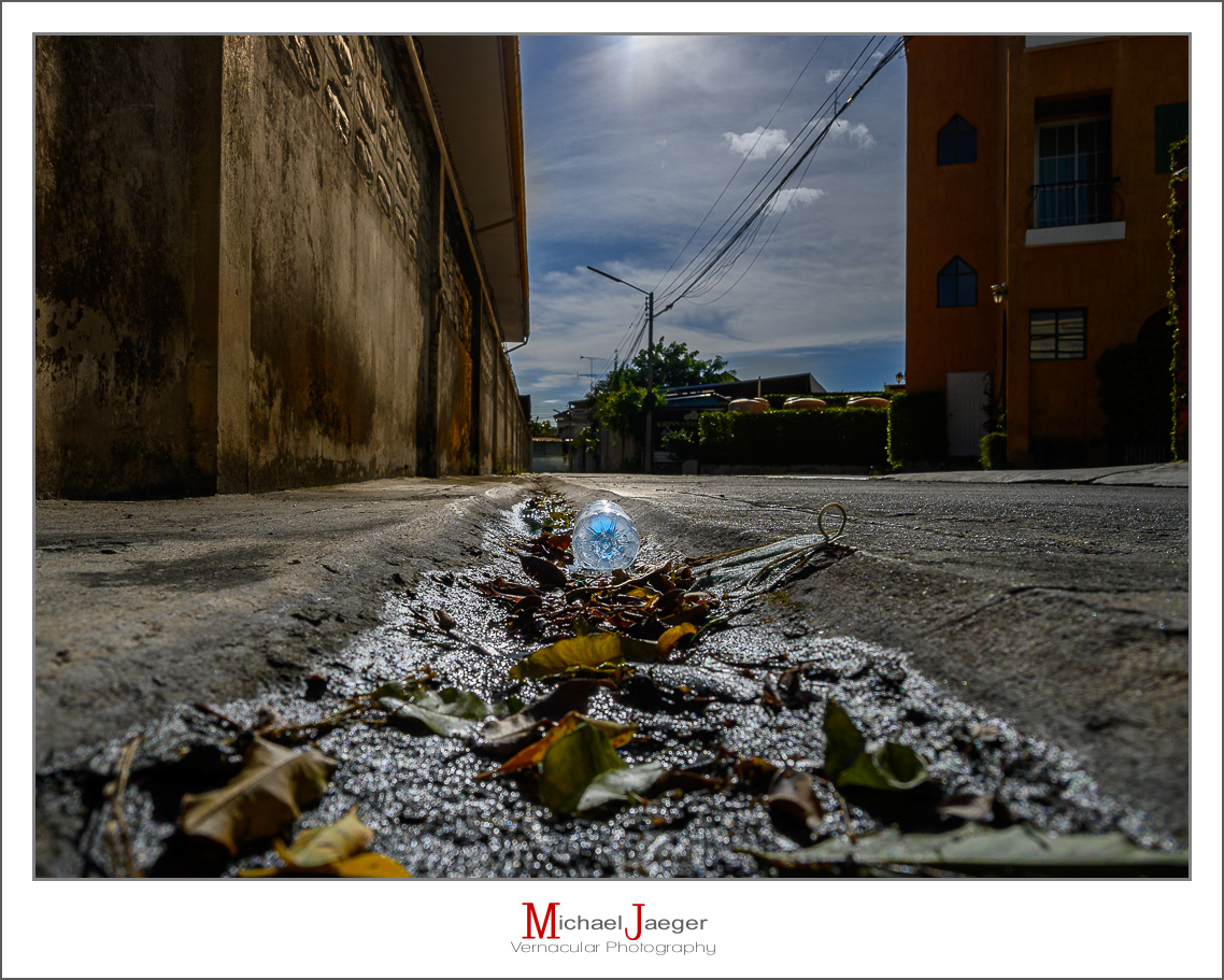 Click image for larger version

Name:	bottle-1.jpg
Views:	60
Size:	674.3 KB
ID:	158047