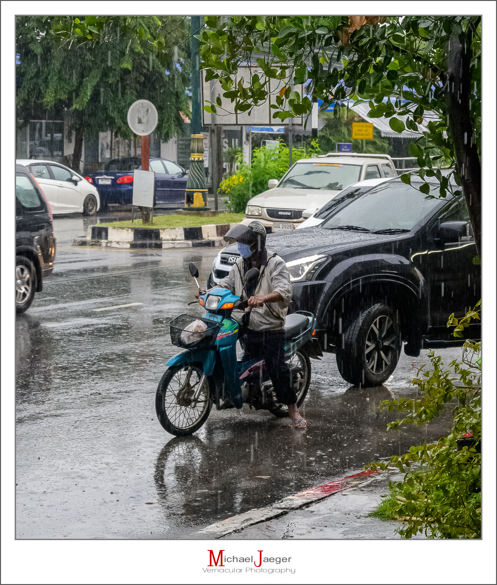 Click image for larger version

Name:	rainy-9.jpg
Views:	49
Size:	935.8 KB
ID:	158144