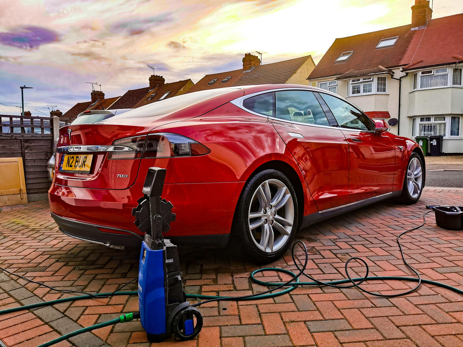 Click image for larger version

Name:	Tesla70D.jpg
Views:	73
Size:	419.8 KB
ID:	158471