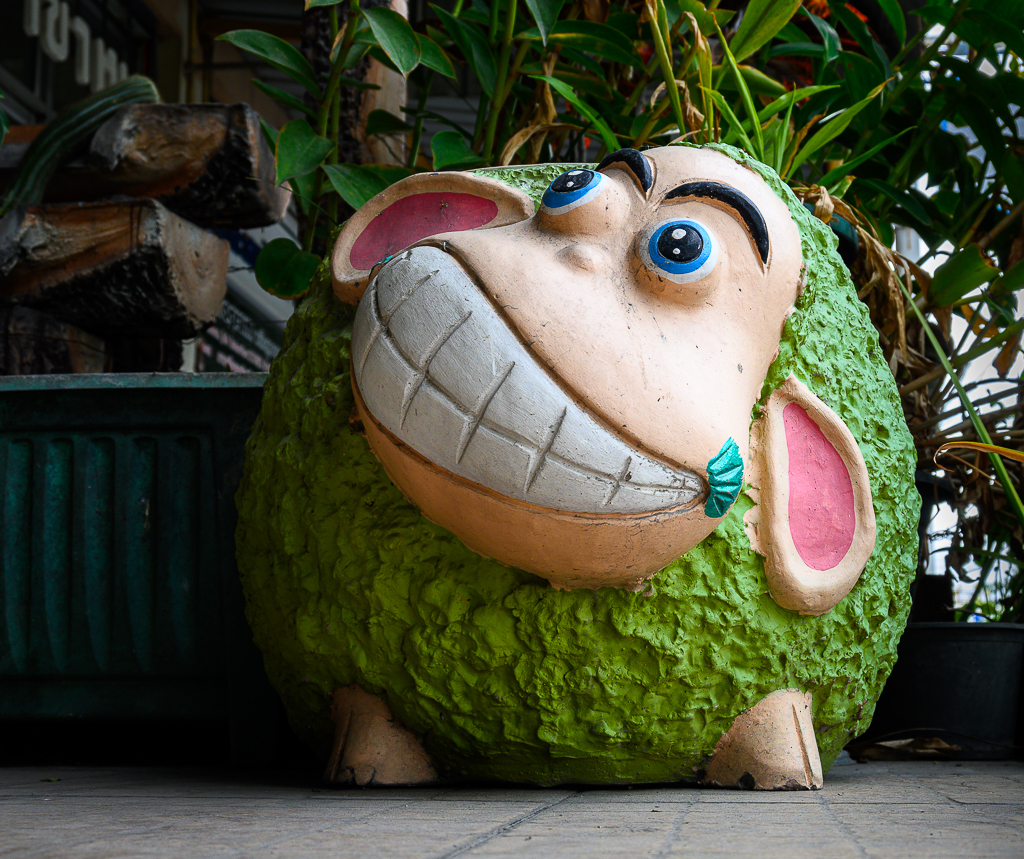 Click image for larger version

Name:	sheep-1.jpg
Views:	44
Size:	1.02 MB
ID:	158507