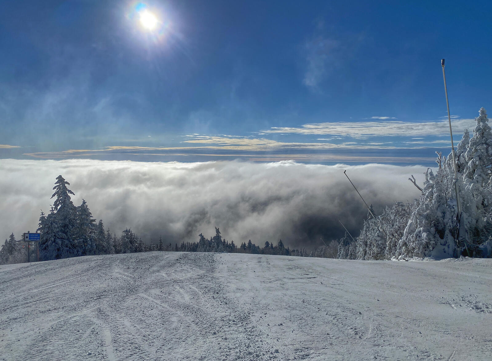 Click image for larger version

Name:	summit clouds.jpg
Views:	97
Size:	278.4 KB
ID:	158600